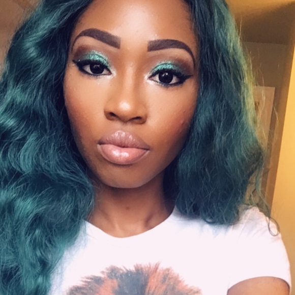 Meet your Posher, Toloya - Picture 1 of 1